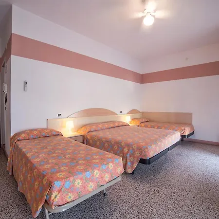 Отель Moresco 3*